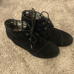 Women’s Tom Black Wedge